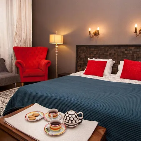 Large Near Castle And Main Square Krakau