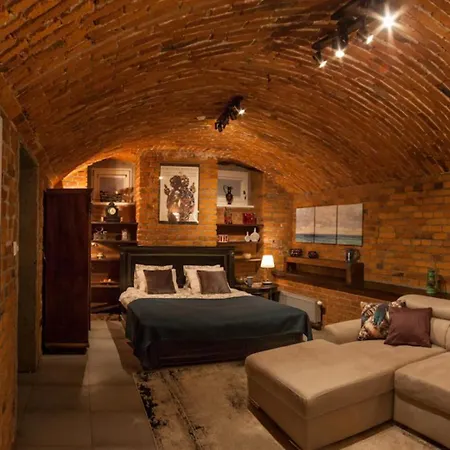 Large Near Castle And Main Square * Krakau