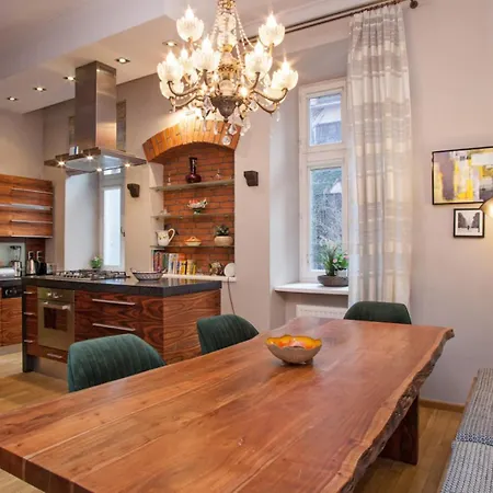 Large Near Castle And Main Square *