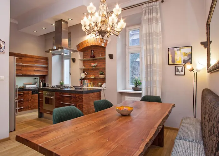 Large Near Castle And Main Square *